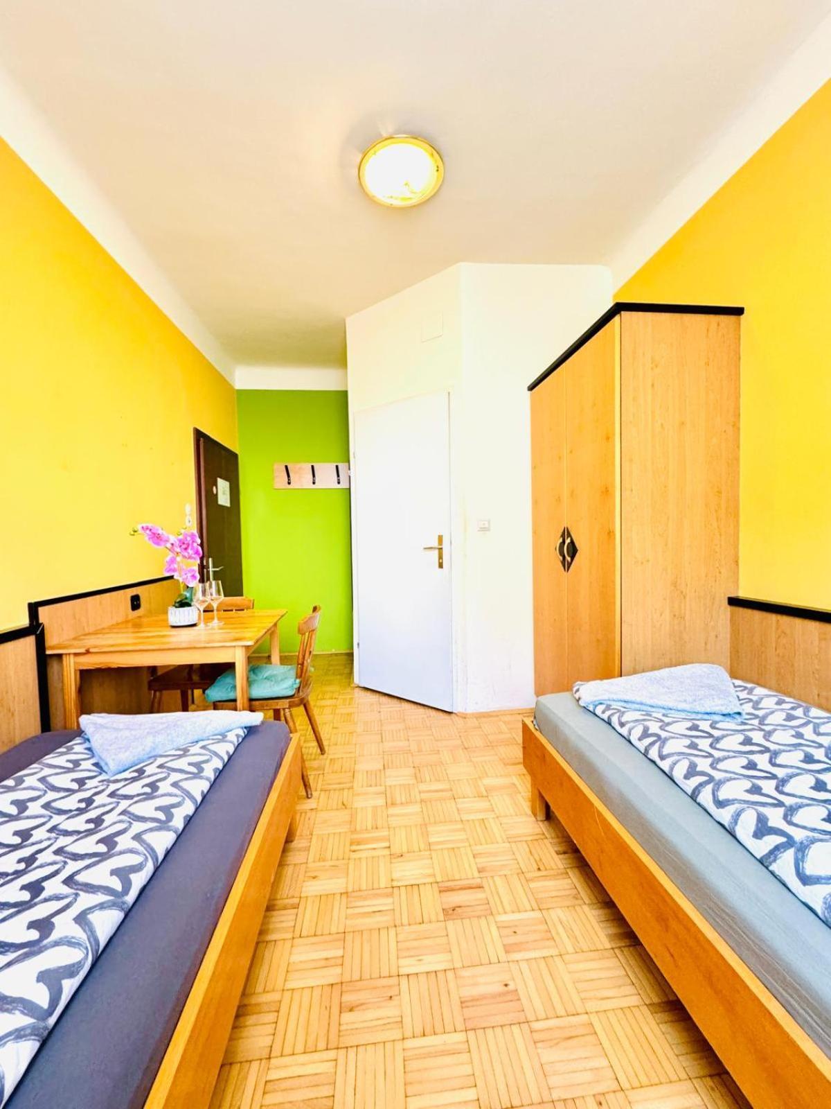 Affordable Central Rooms, 10-Min To Lugner City Wien Exterior foto
