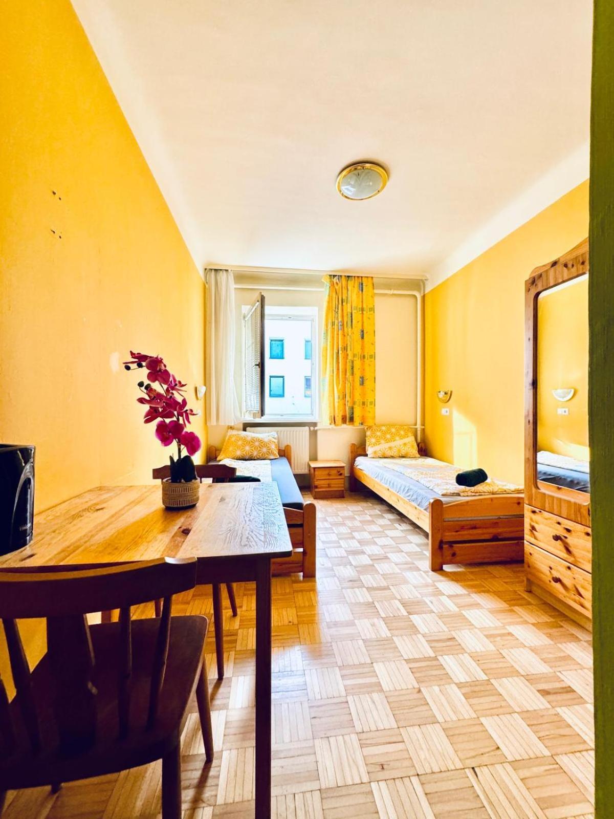 Affordable Central Rooms, 10-Min To Lugner City Wien Exterior foto