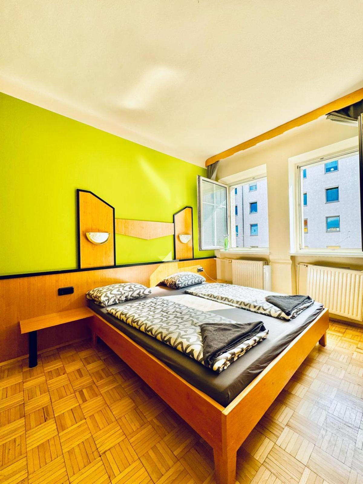 Affordable Central Rooms, 10-Min To Lugner City Wien Exterior foto