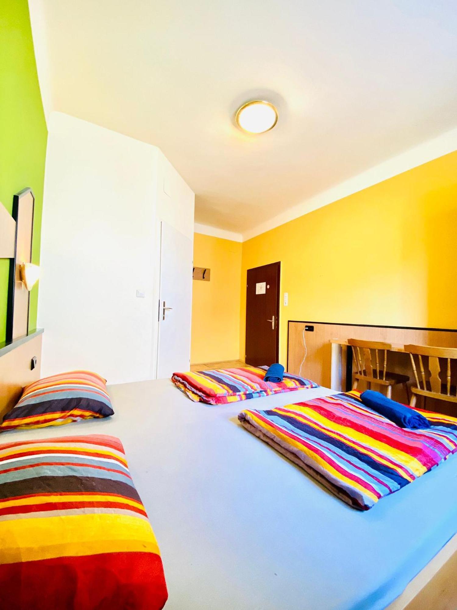 Affordable Central Rooms, 10-Min To Lugner City Wien Exterior foto